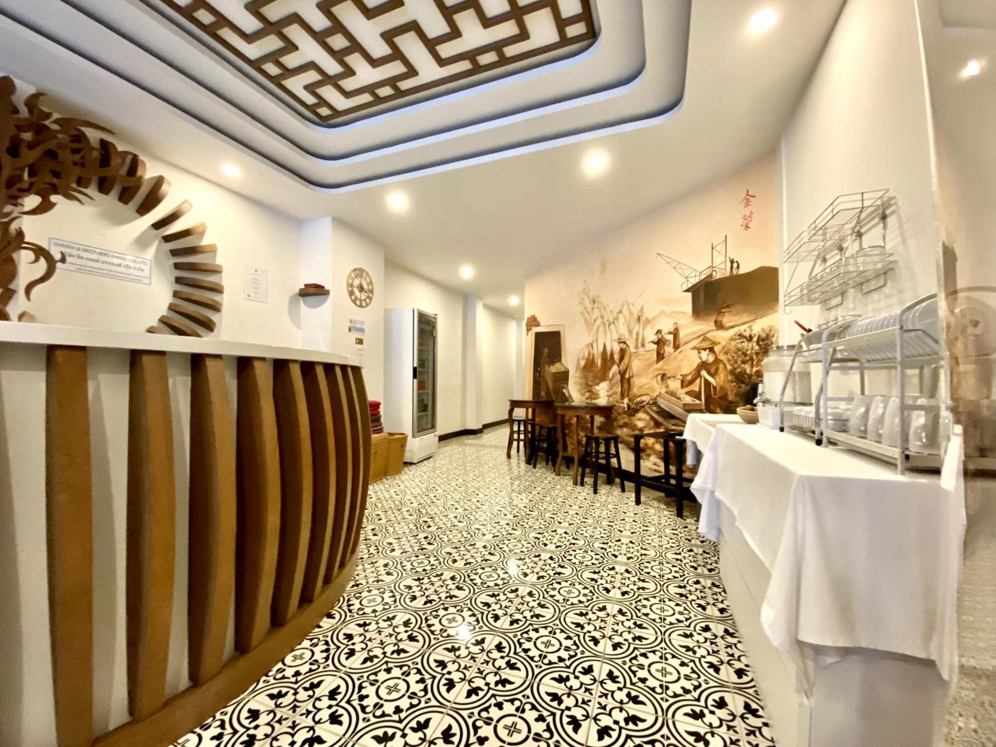 Sunray Beach Hotel Patong Екстериор снимка