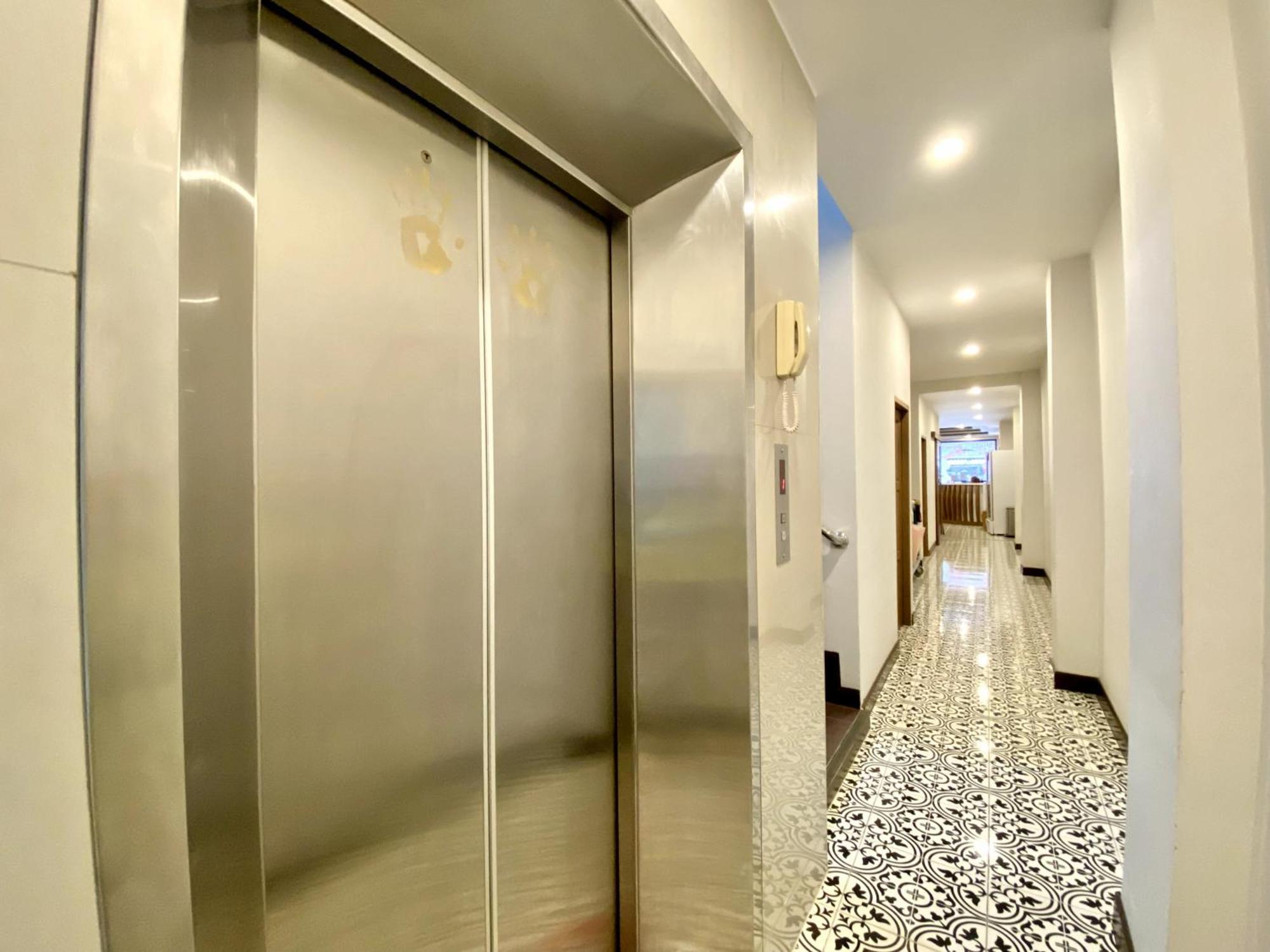 Sunray Beach Hotel Patong Екстериор снимка