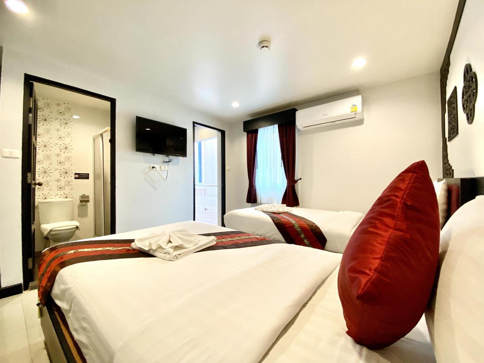 Sunray Beach Hotel Patong Екстериор снимка